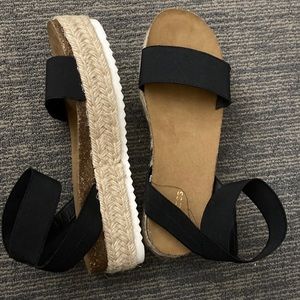 Express Platform Sandals